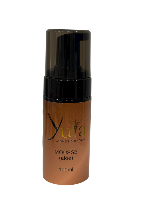 Mousse detergente per CIGLIA